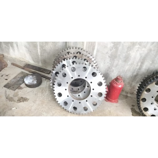 Fabrication Of  Sprocket For Chain Gear box
